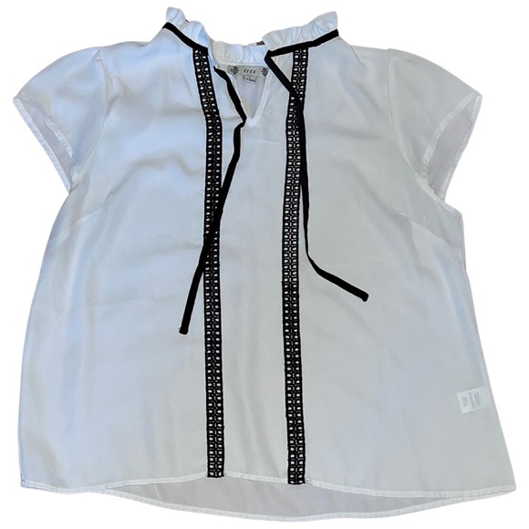 5/$25 Misc Bundle Deal - Dress Shirt Bundle - L - Picture 4 of 7